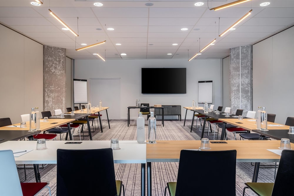 Hyatt Centric Reims 57/69