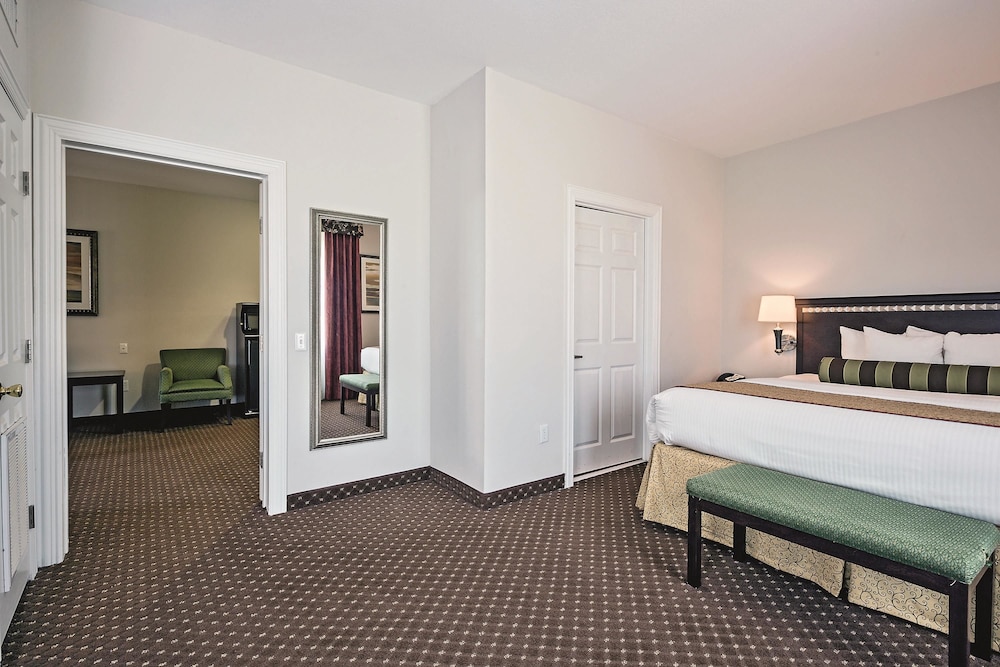 Americas Best Value Inn Suites Gun Barrel City 8/57