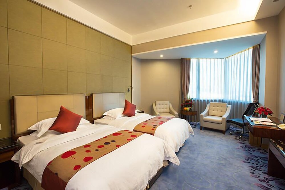 Pantower International Hotel 11/50