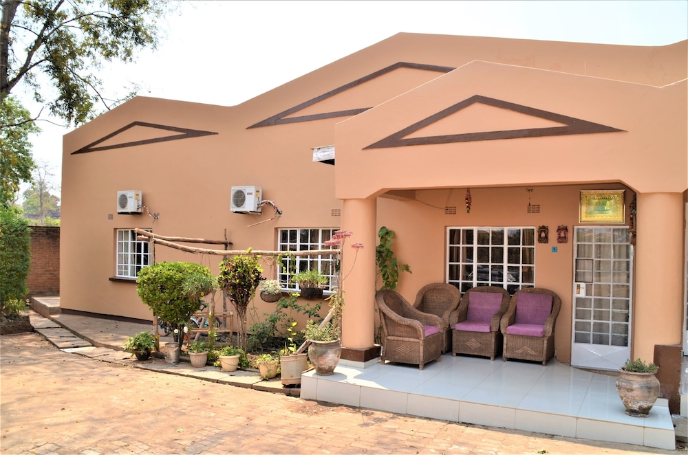 Riverside Hotel and Conference Centre 1/50