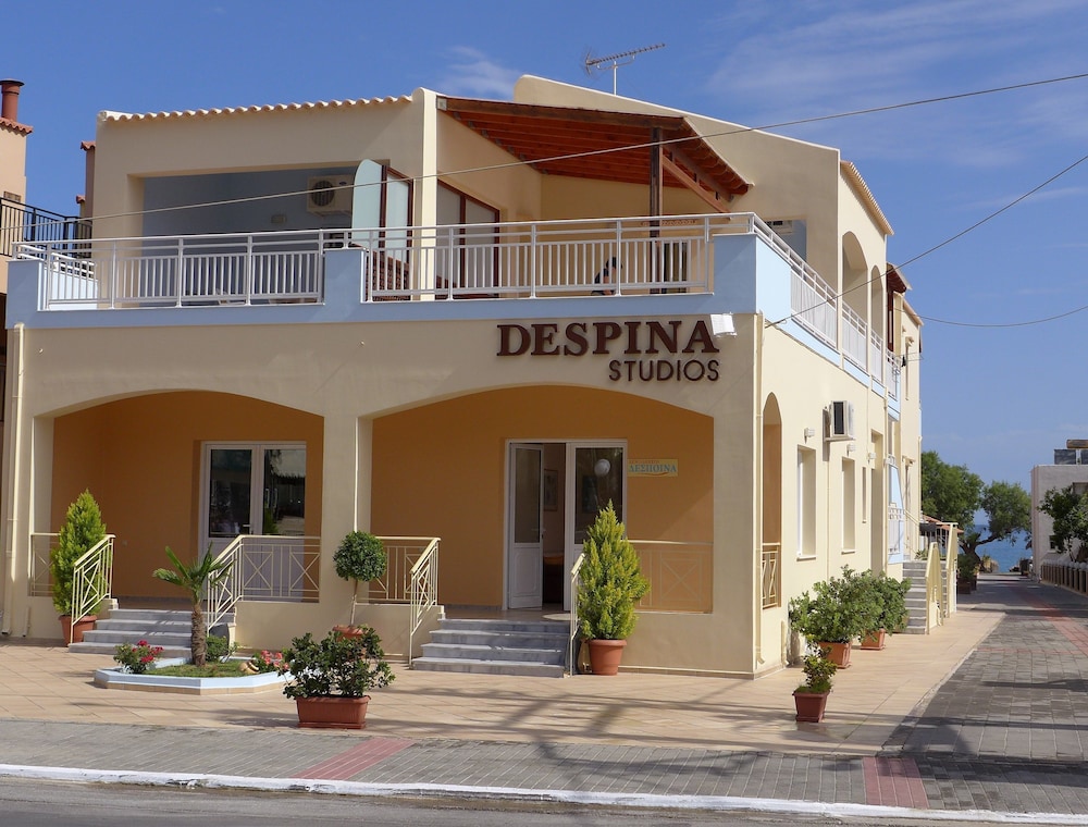 Despina Studios 3/38