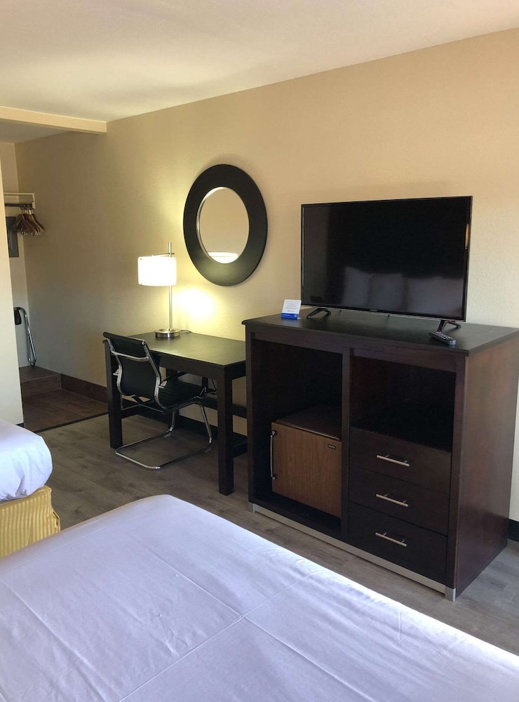 Super 8 By Wyndham Williams West Route 66 Grand Canyon Area Ex Rodeway Inn 31/54