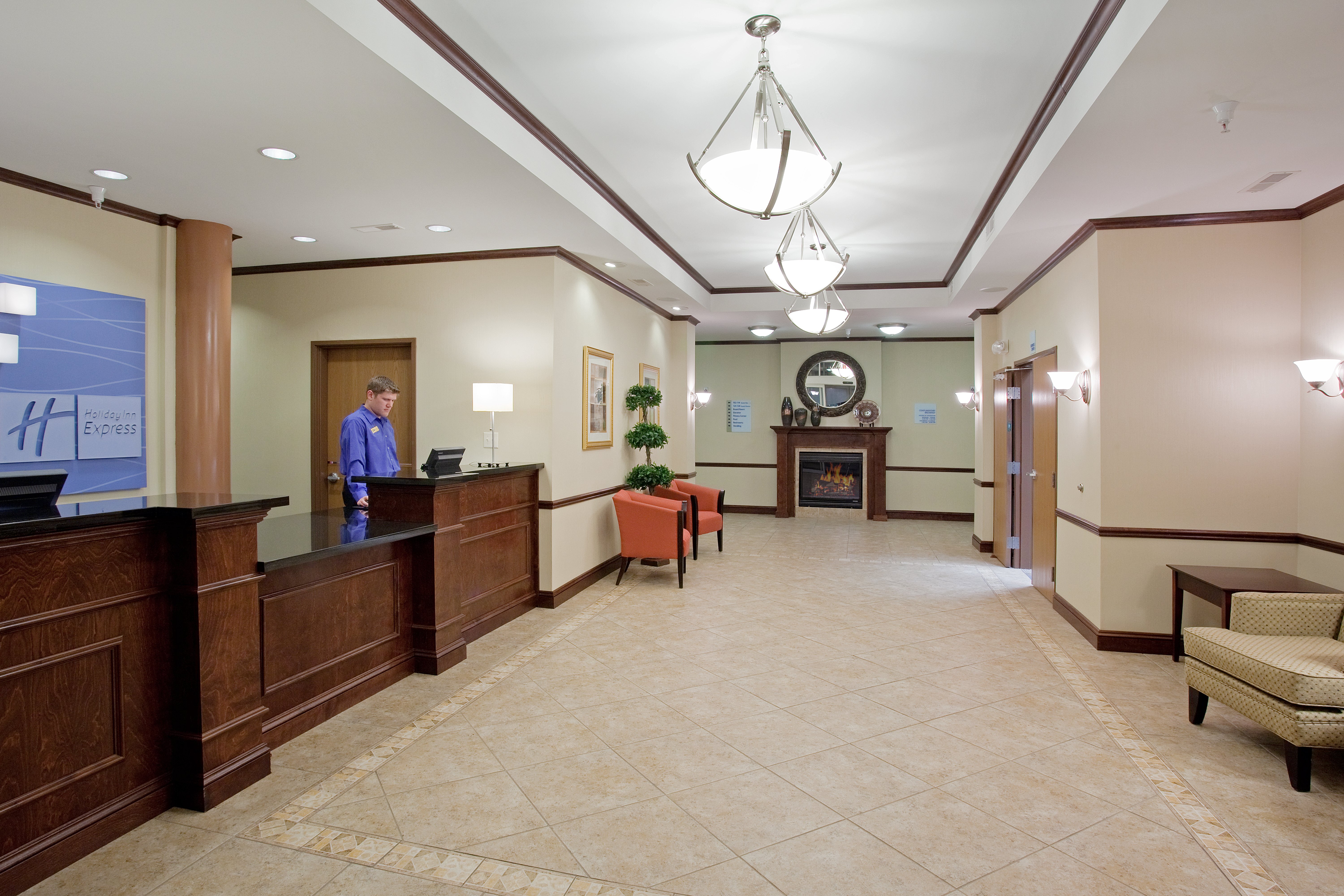 Holiday Inn Express Hotel And Suites Buffalo 53/66