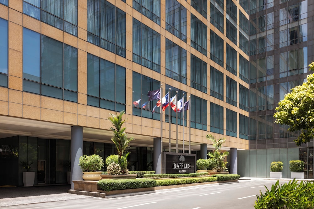 Raffles Makati 48/50