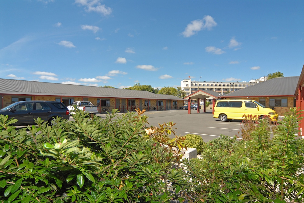 OMAHU MOTOR LODGE 1/37
