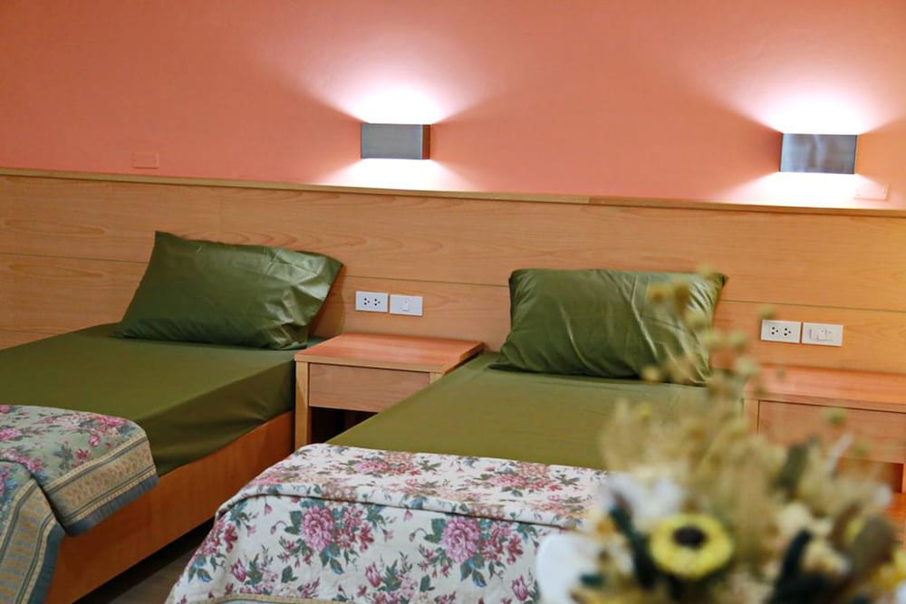 Sasi Place 14/65