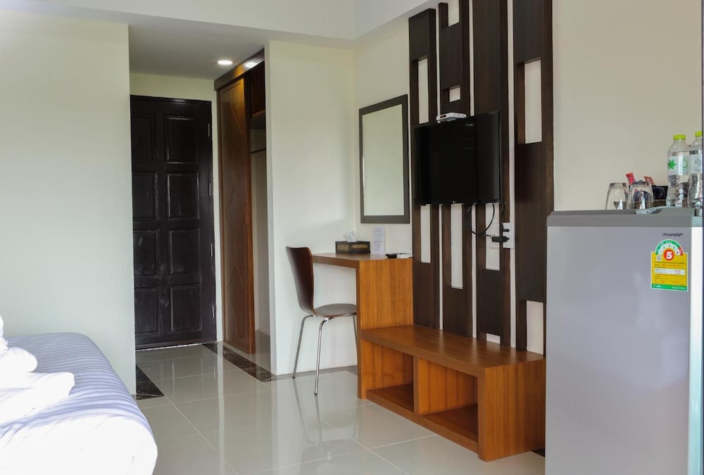 B&Y Residence 15/24