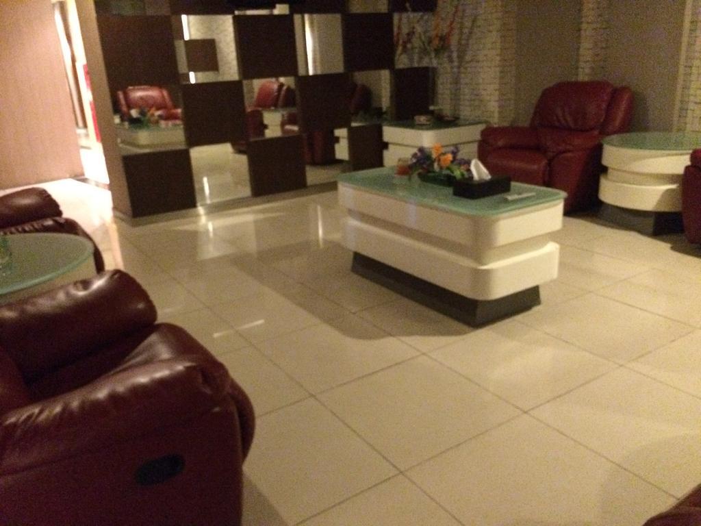 Blue Atlantic International Hotel 12/18