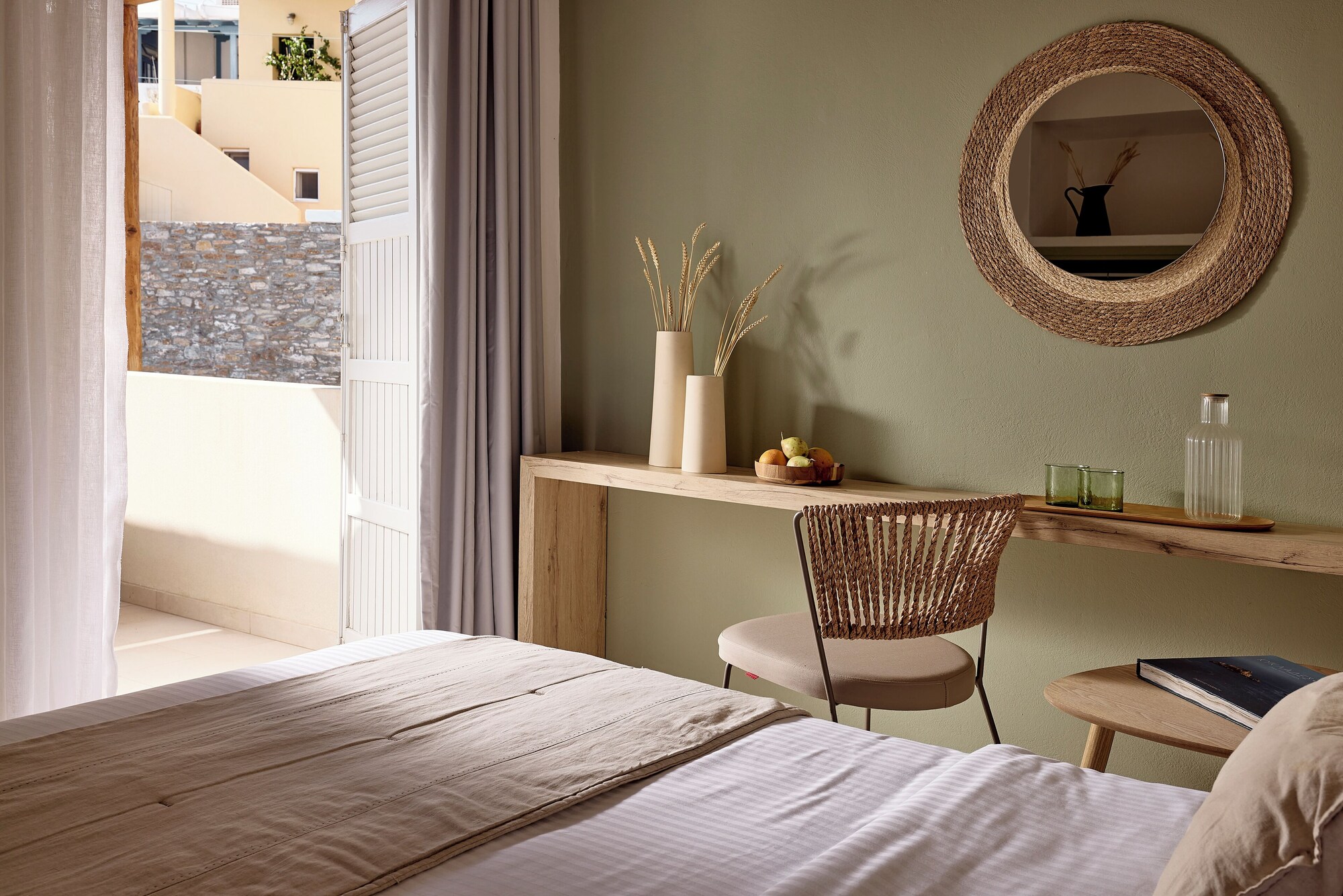 ROOM, DOUBLE BED, MOUNTAIN VIEW
