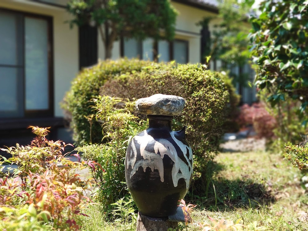Hasuwa Inn 43/50
