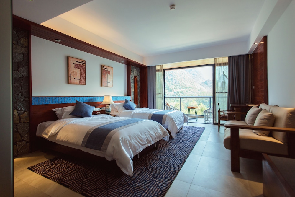 ROOM, TWIN BEDS, RIVER VIEW