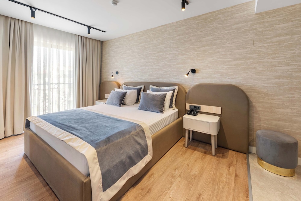 جناح غراند بسرير مزدوج بإطلالة على البحر، Espina Hotel 3/10