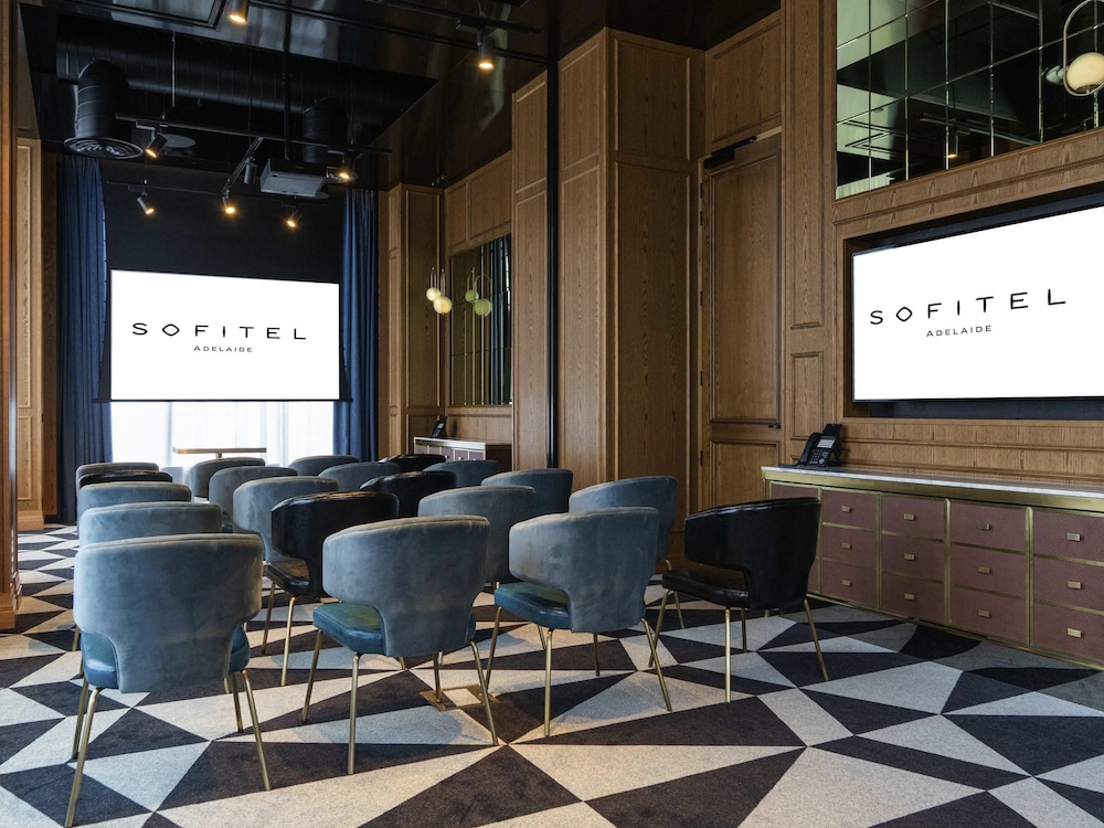 Sofitel Adelaide 68/73