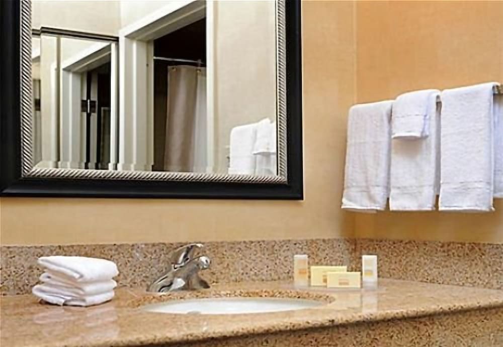 Courtyard By Marriott Austin Round Rock 10/54