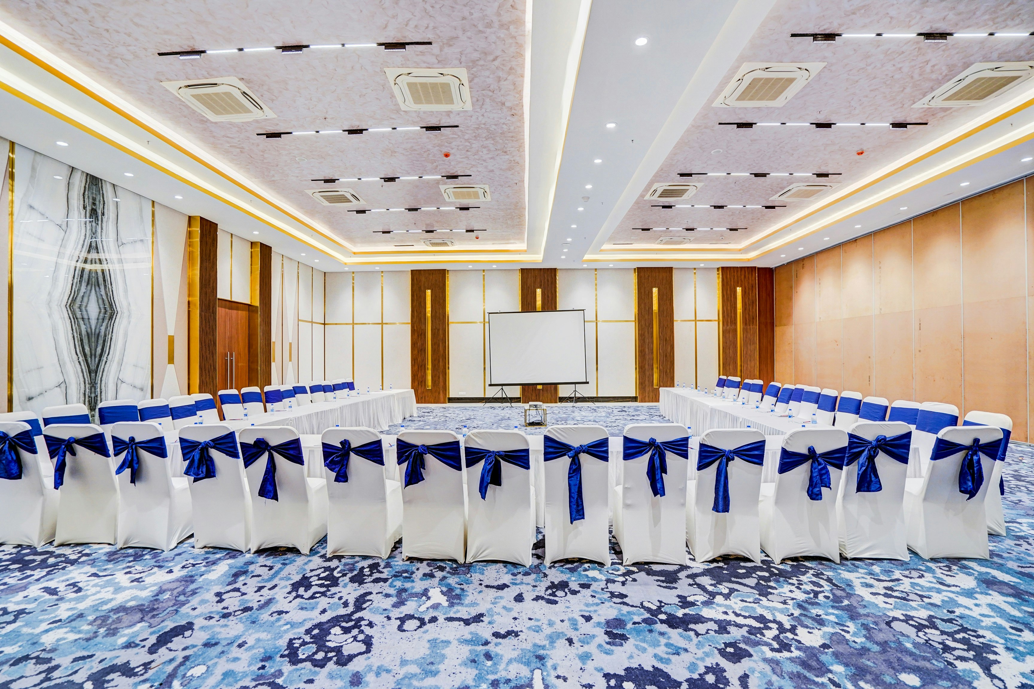Sunday Hotel & Residence Gurgaon 35/50