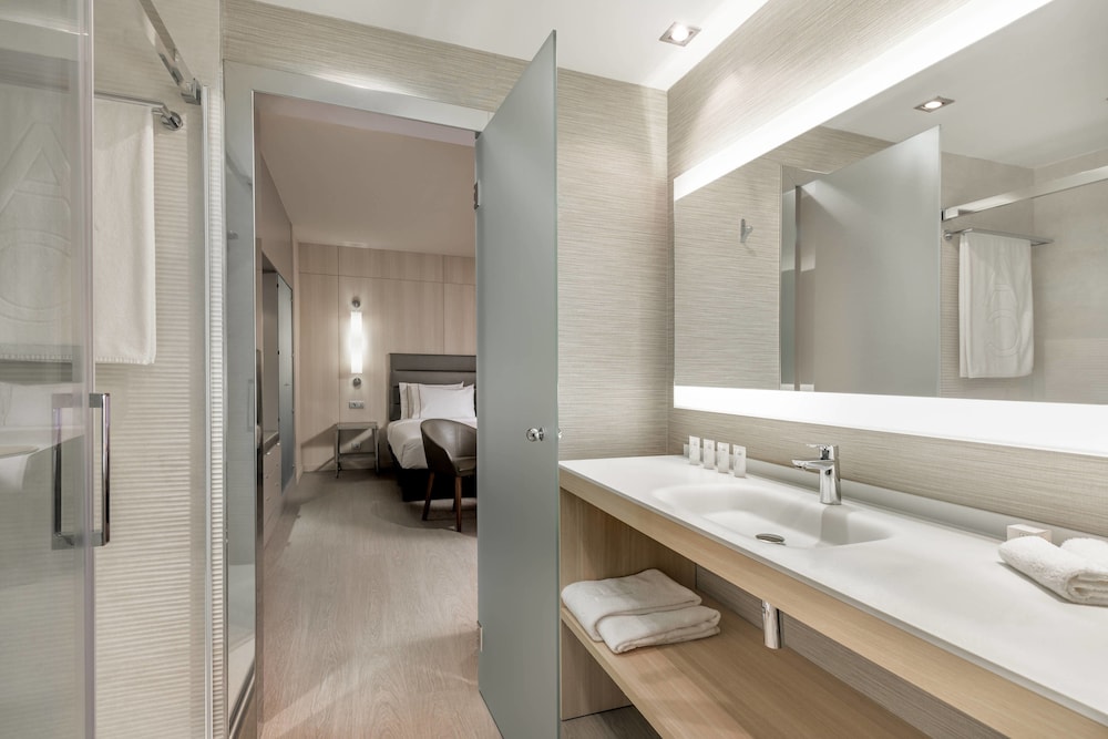 The Westin Madrid Cuzco 9/65