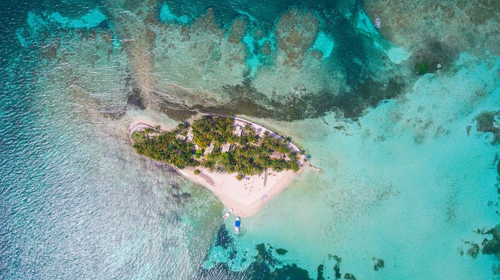 Ranguana Caye Cabanas 45/50