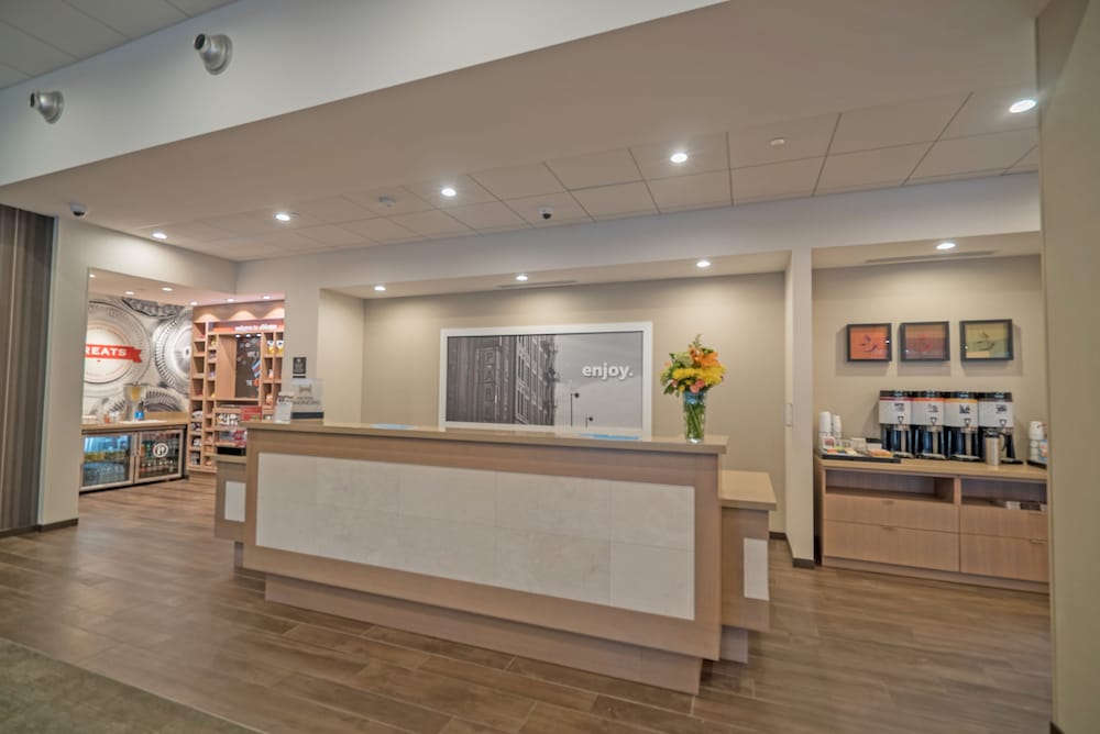 Hampton Inn Chicago North/Loyola Station 10/71
