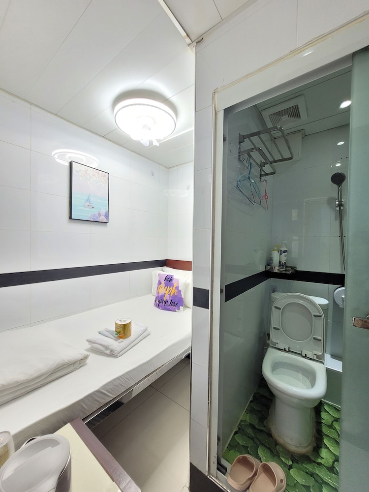 Apple Hostel 42/50