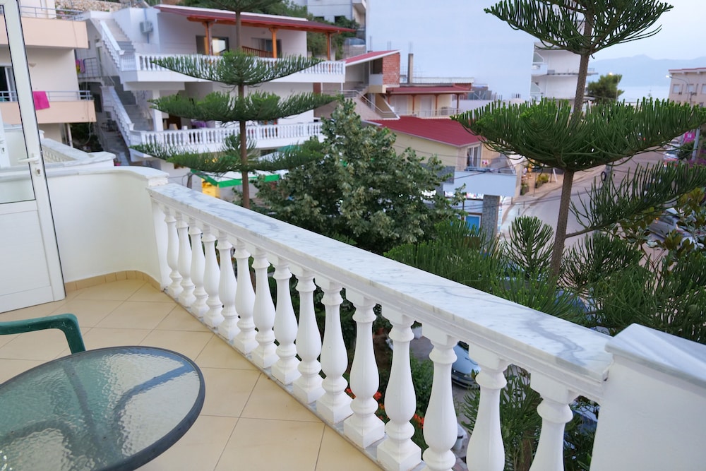 Hotel Rixhi 9/69