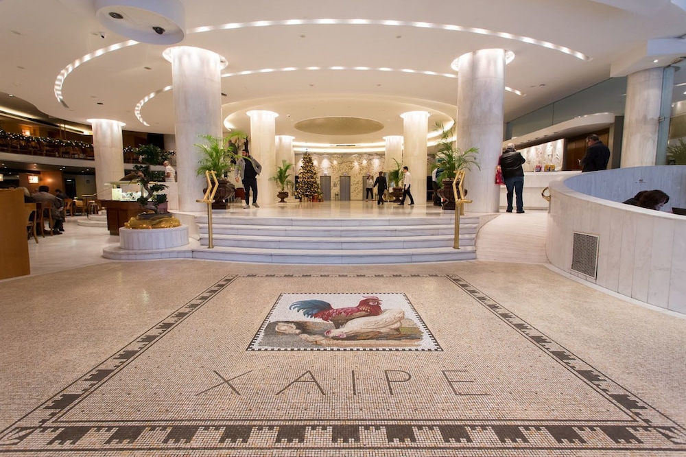 Titania Hotel 7/48