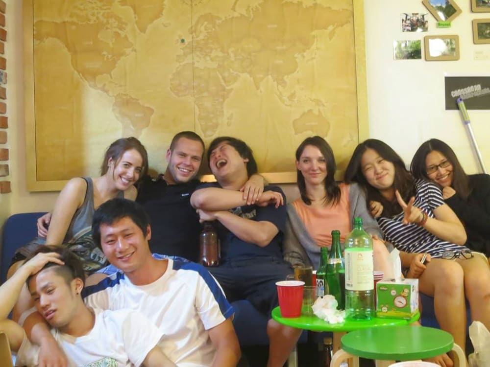 Crossroad Backpackers 3/41