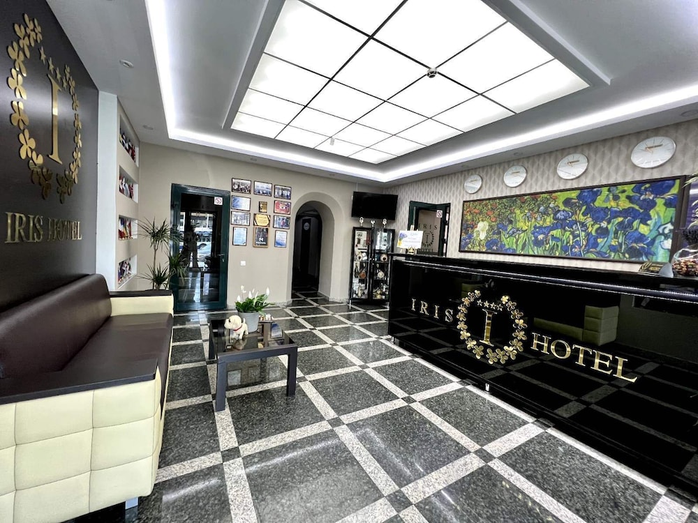 IRIS HOTEL 38/50