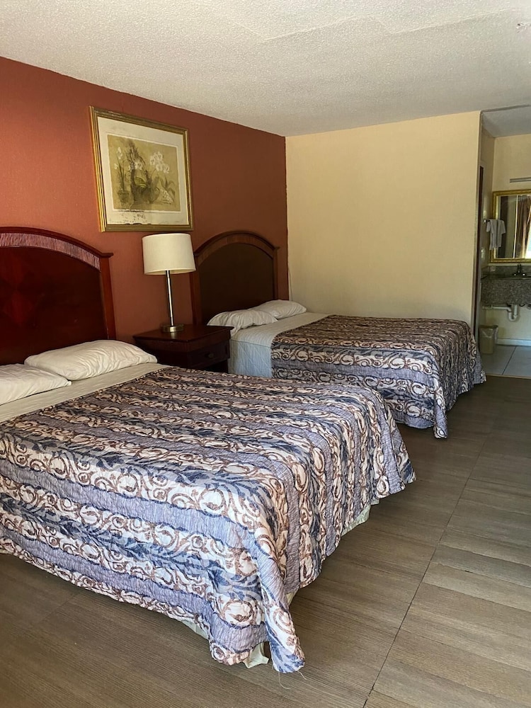 2 Full Beds Non-Smoking، Budget Inn Jennings LA I-10 3/10