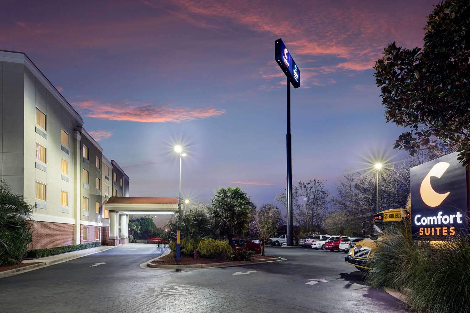 Comfort Suites Forsyth Near I-75 48/49