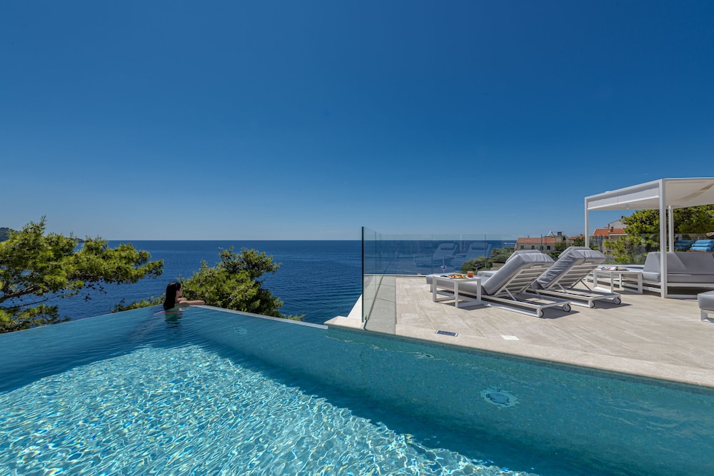 Villa Orabelle 37/50