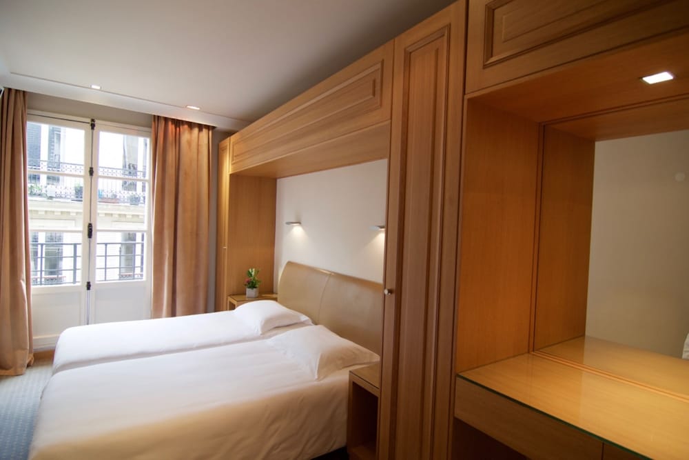 HOTEL DU VIEUX MARAIS 15/51