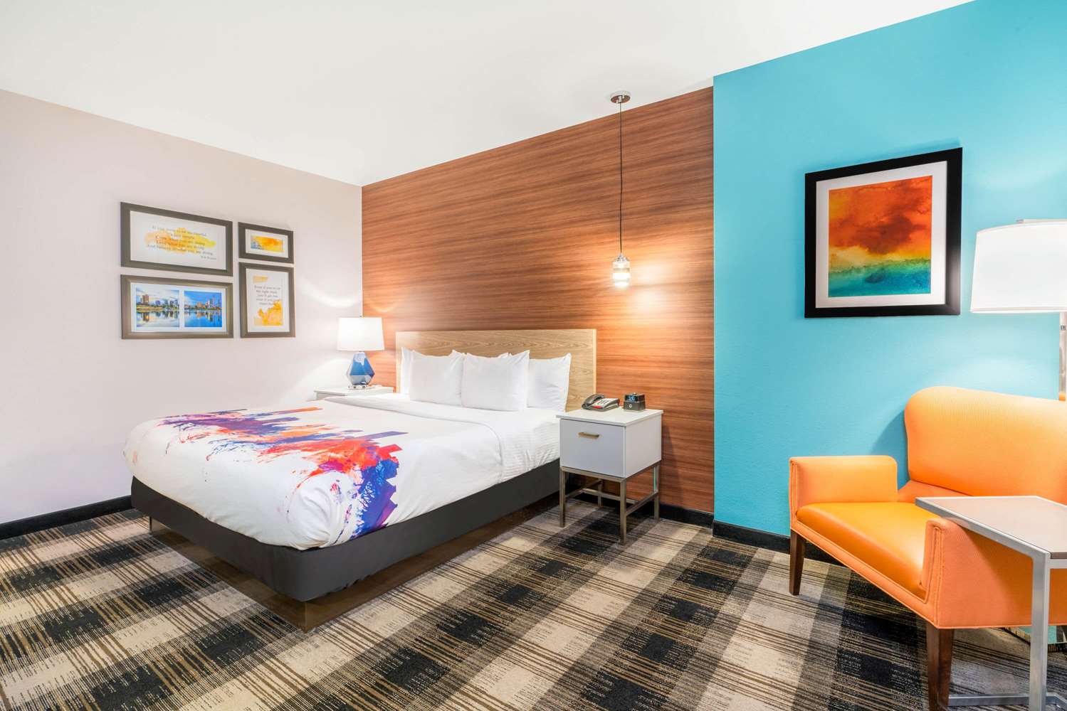 La Quinta Inn & Suites by Wyndham Oklahoma City Airport 14/50