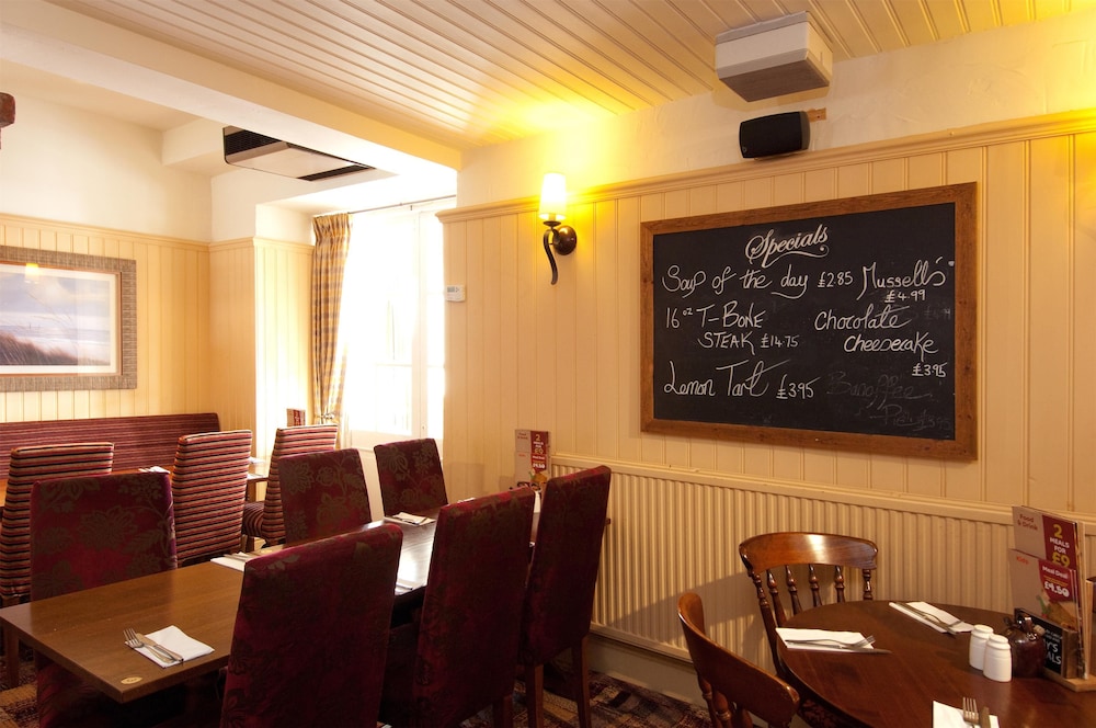 Premier Inn Paignton Seafront (Goodrington Sands) 40/48