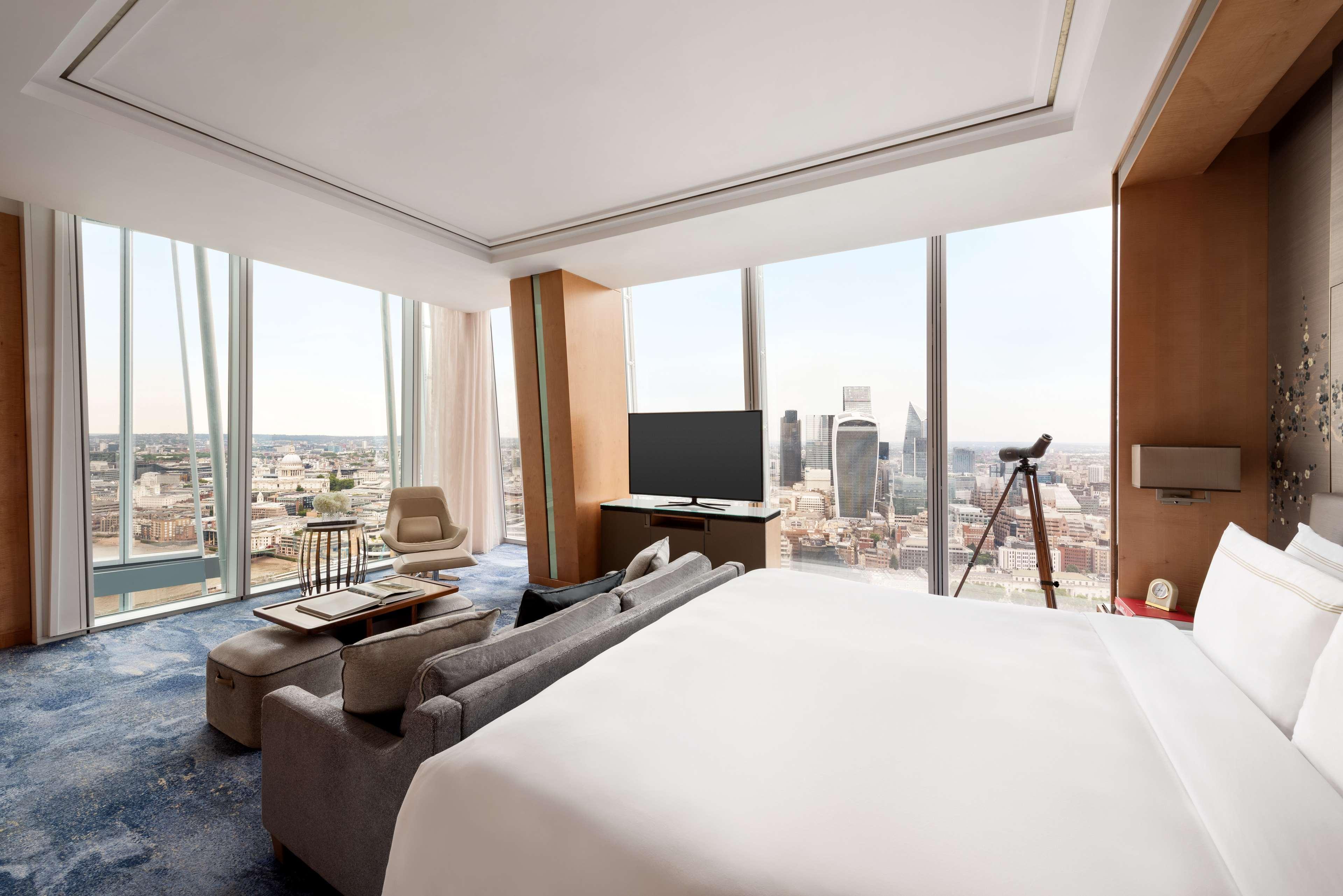 Suite, South Wing