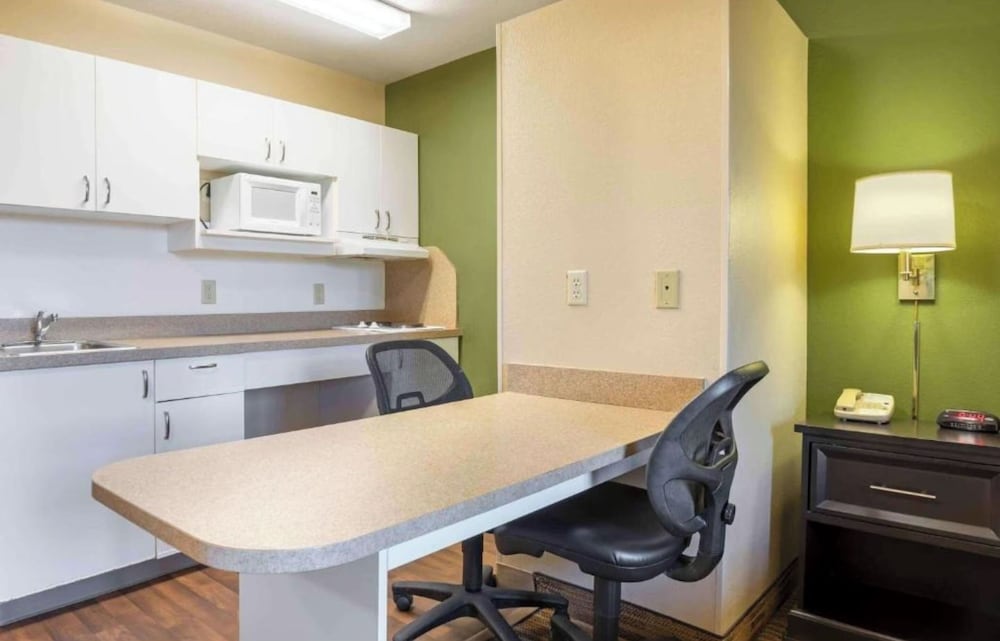 Studio 6 Corporate Extended Stay Rochester Henrietta NY 59/59