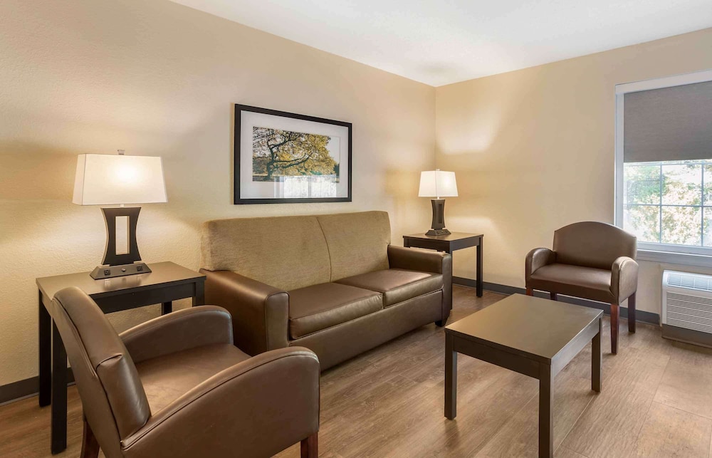 Extended Stay America Suites Norwalk Stamford 45/64