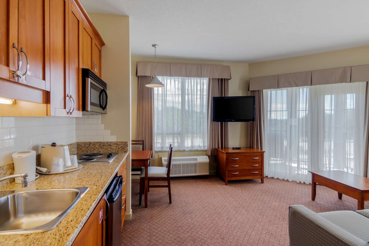 Best Western Plus Chemainus Inn 16/26
