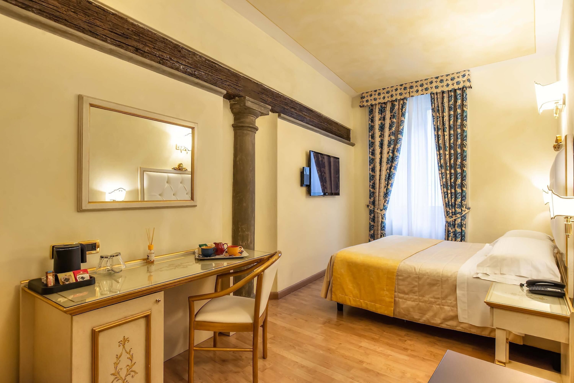 STANDARD, DOUBLE OR TWIN BED