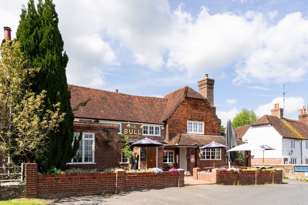 The Bull at The Green 47/48