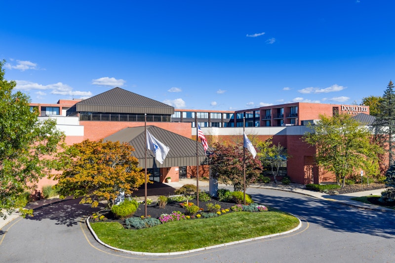 Doubletree By Hilton Hotel Boston-Andover 1/33