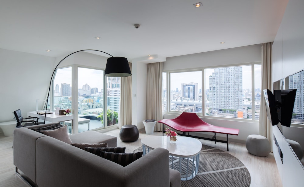 Centara Watergate Pavilion Hotel Bangkok 57/87