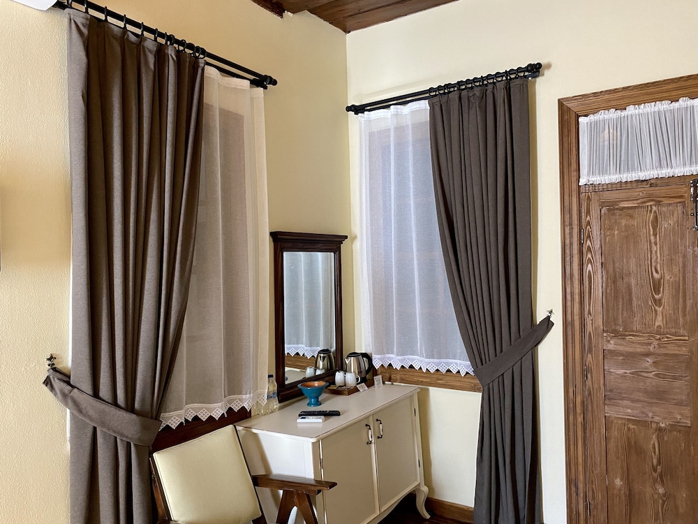 Urla Tas Konak Otel 16/50