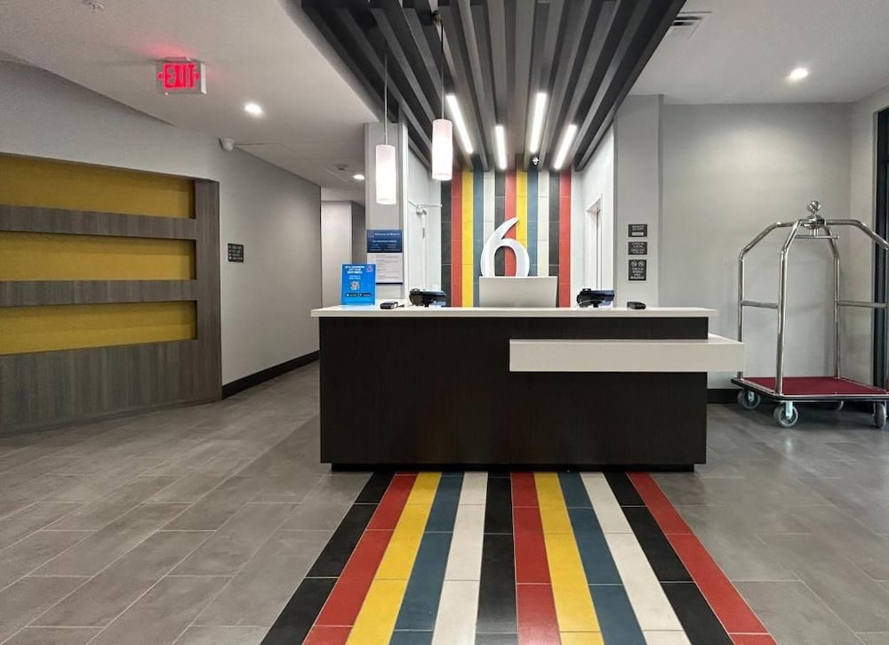 Motel6 Dallas, TX - Methodist Charlton Medical Ctr. 6/50