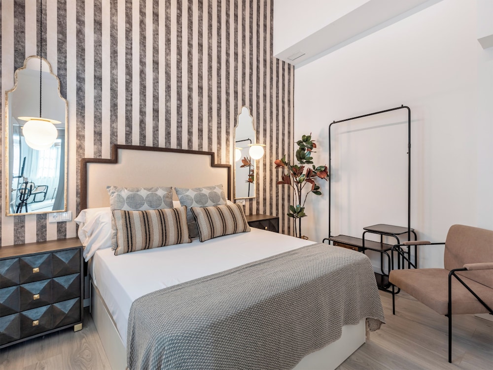 APARTAMENTOS PUERTA ELVIRA SUITES 3000 12/46