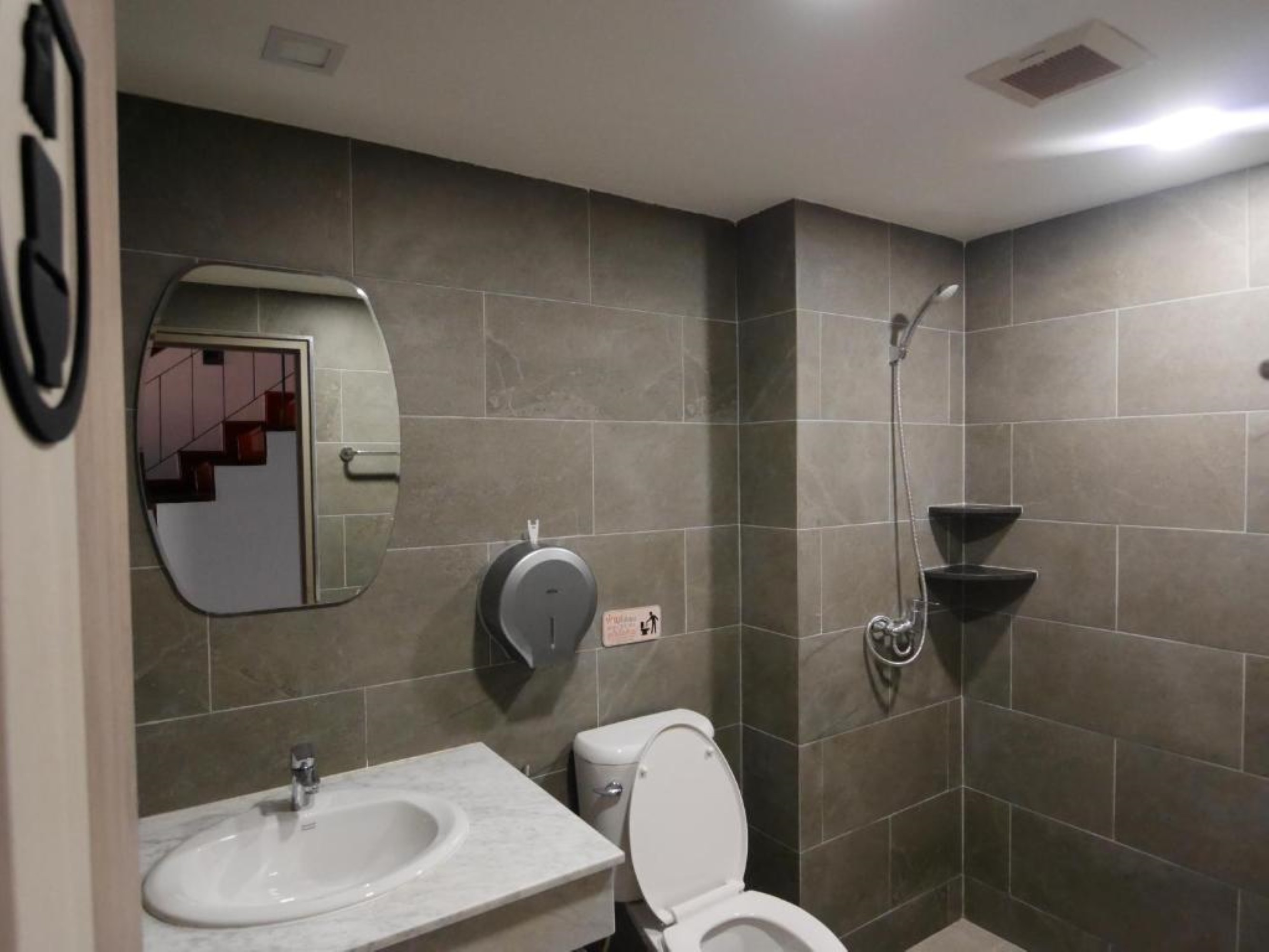 Female Dorm, Female Only، Ray Hostel 3/3