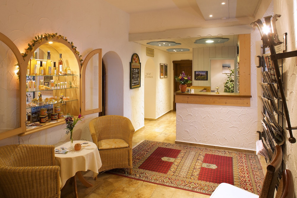 Landhotel Seeg 28/40