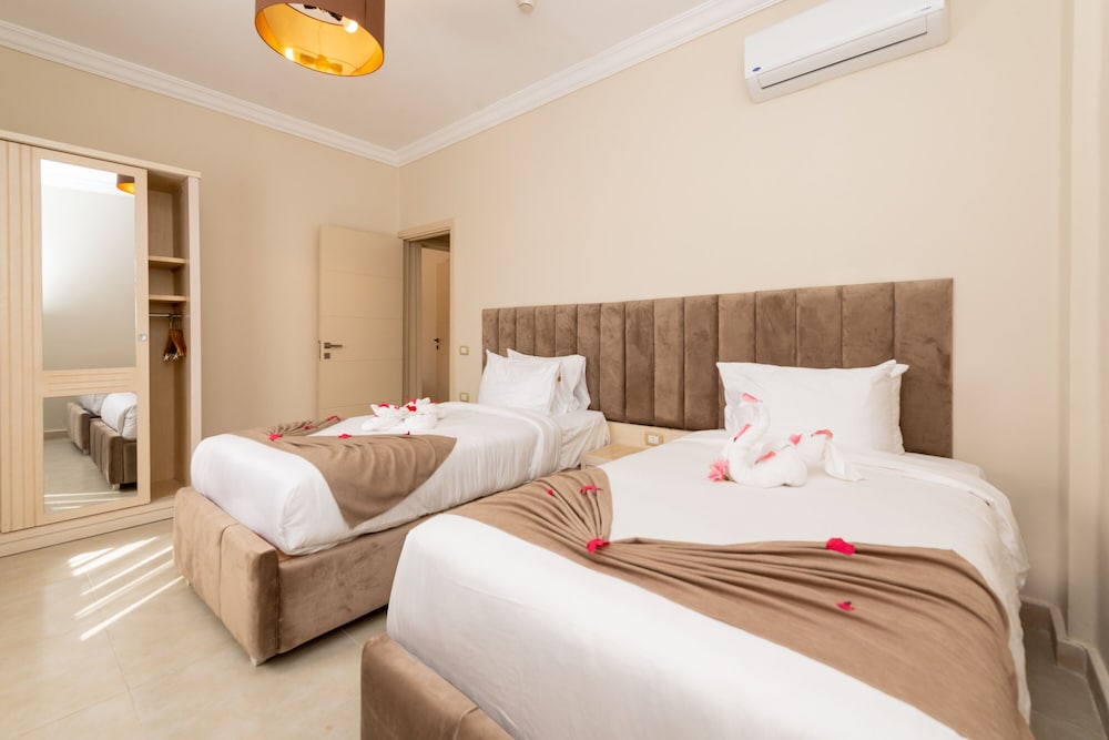 Marom Port Said Resort & Beach 12/57
