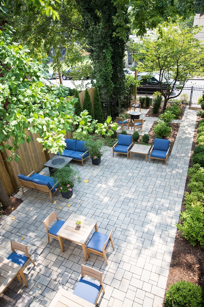 Germantown Inn 46/50