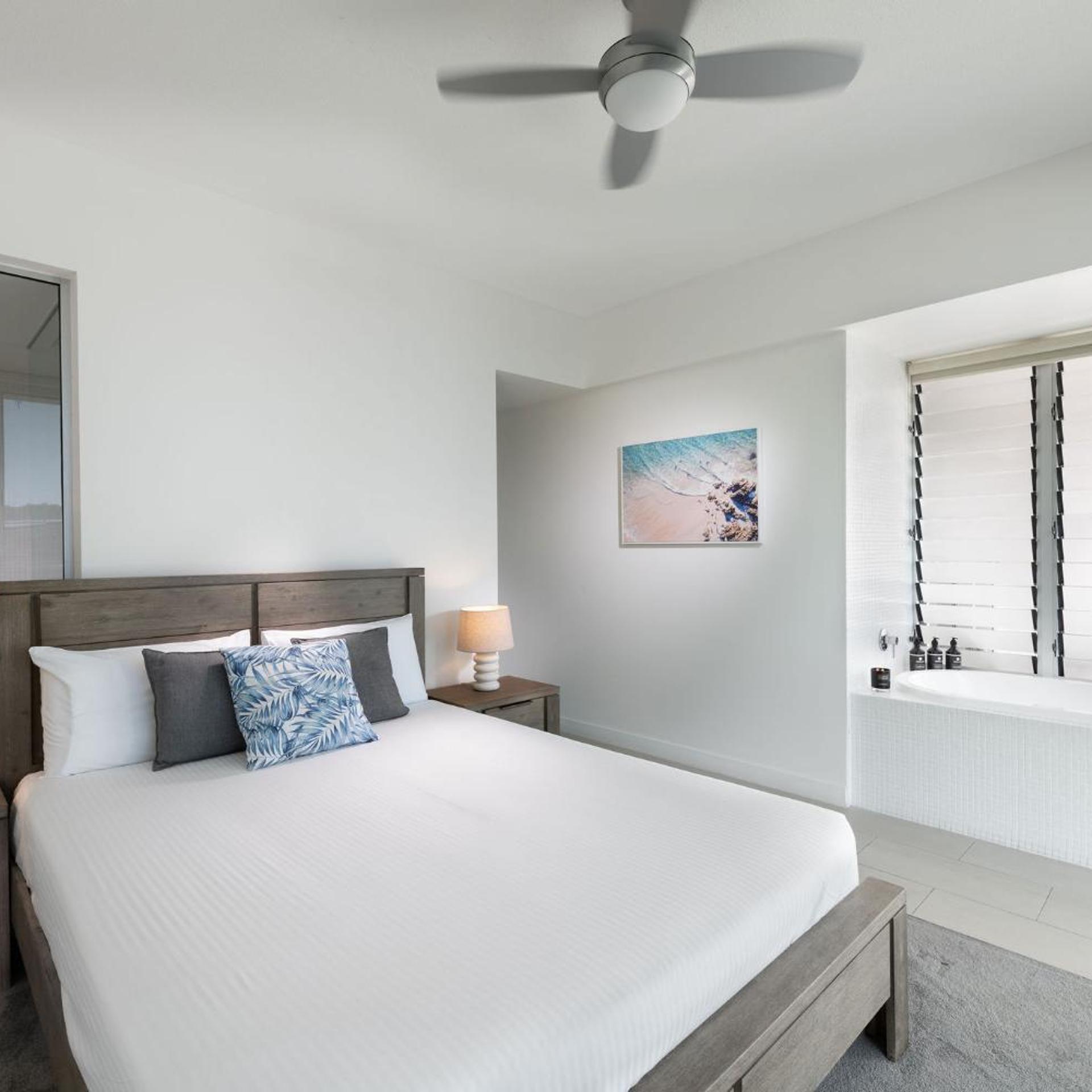 2 Bedroom 2 Bathroom Ocean View Apartment