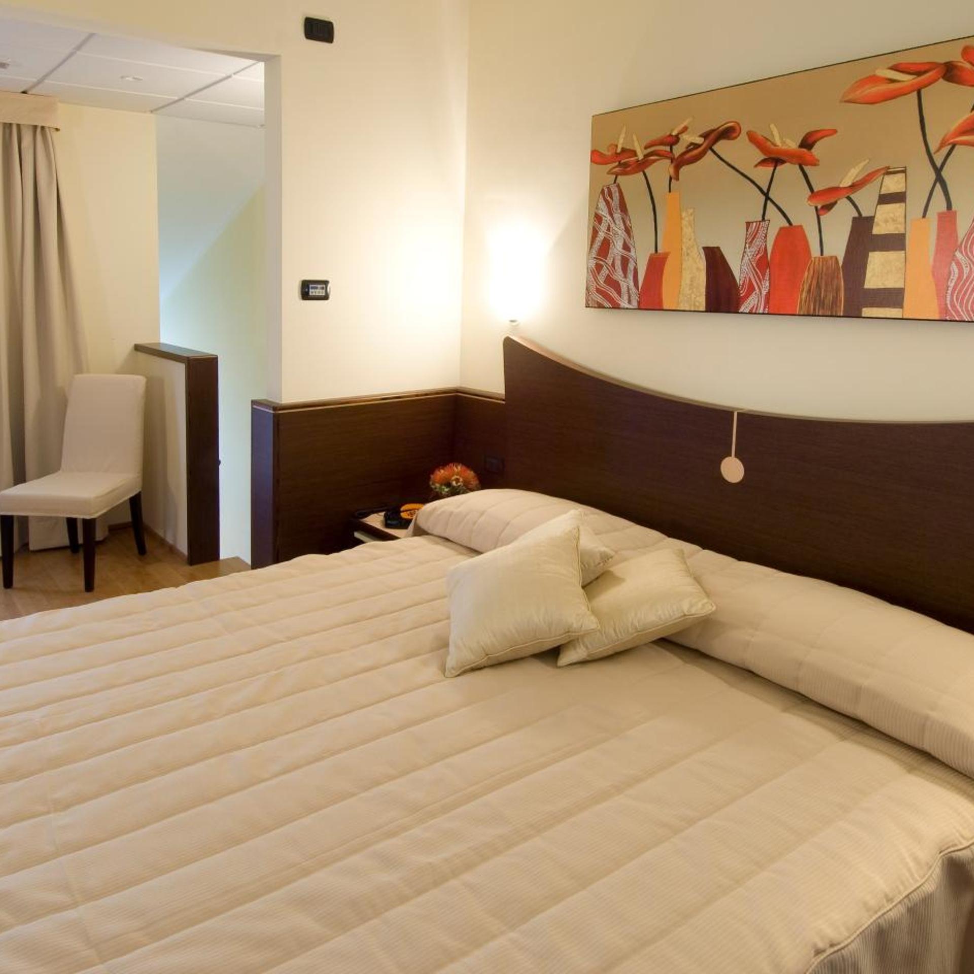 Standard, Triple, Single Bed